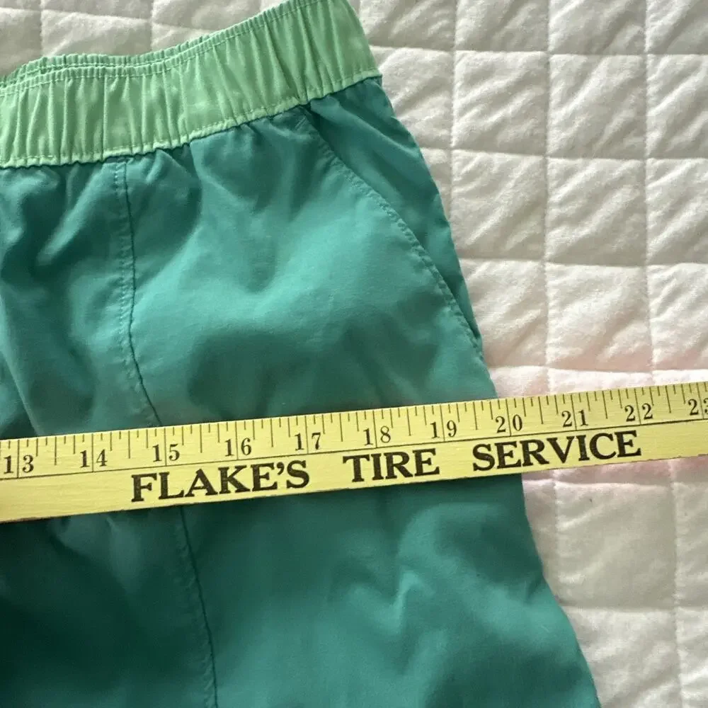The North Face Shorts Mens Medium Green Class V Spring Bud Athletic Outdoor